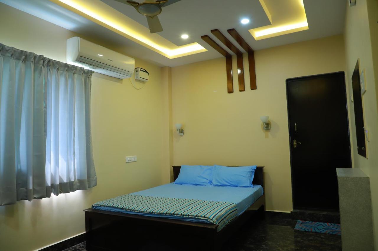 Lsr Hill View Residency Hotel Srikalahasti Exterior foto